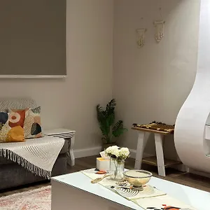 https://apt-shka-bmouka-mmez-kriba-mn-alharm-vi-klb-almdina.medinahotel.net
